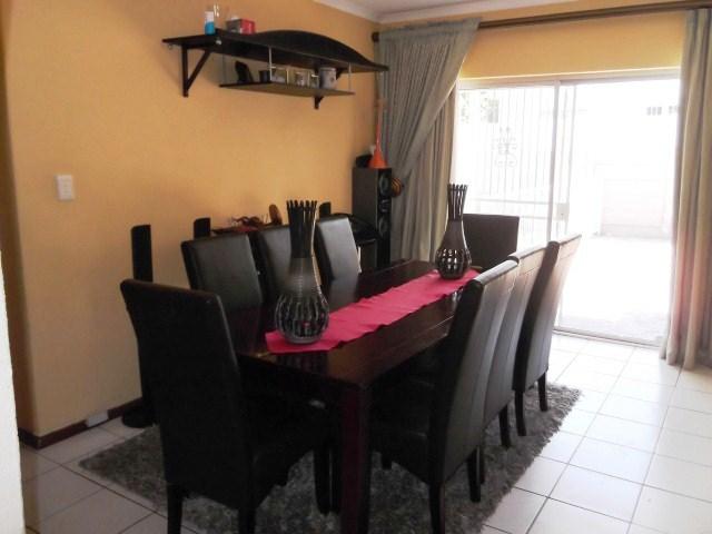 To Let 3 Bedroom Property for Rent in Bo Oakdale Western Cape